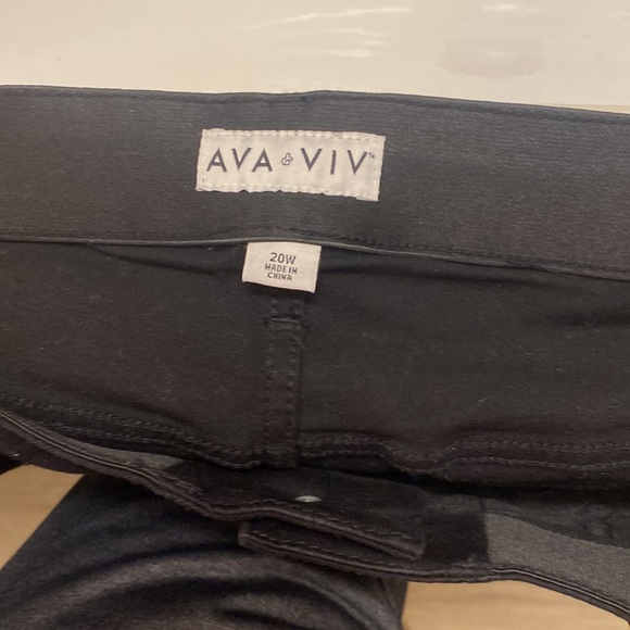 Black Comfort Waist Skinny Jeans - Picture 3 of 3